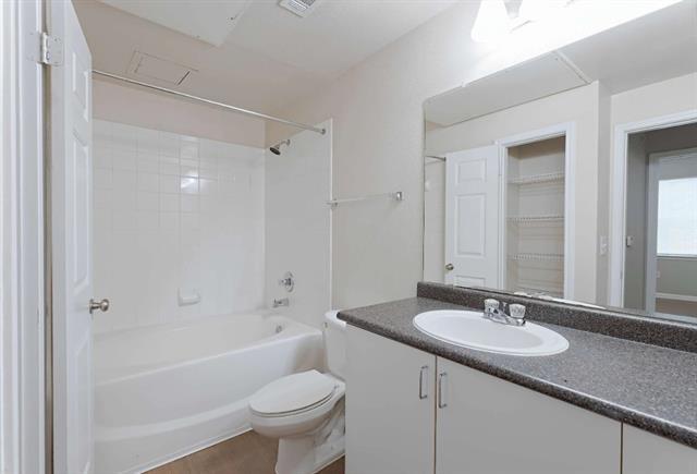 Building Photo - 10505 S I-35 Frontage Rd