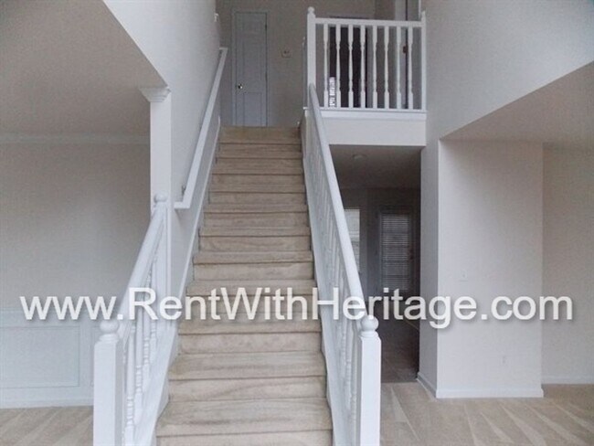Building Photo - GORGEOUS 4 BEDROOM/2.5 BATH HOME!!!!................IN POPULAR VICKERS MILL SUBDIVISION.