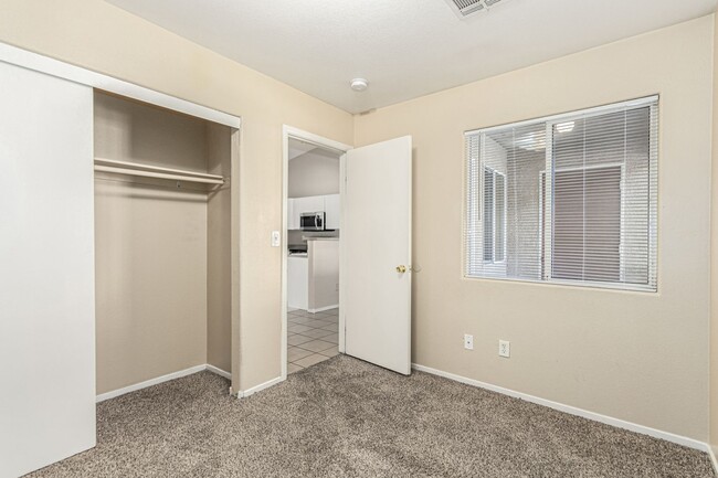 Building Photo - *FREE RENT THRU 2-28-25 FOR QUALIFIED APPL...