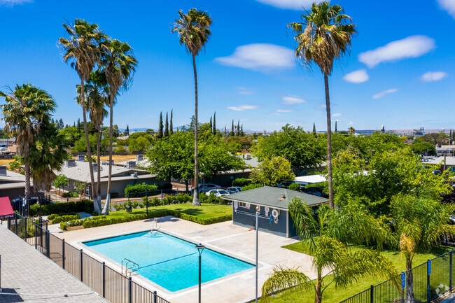 Building Photo - Delta View Apartments