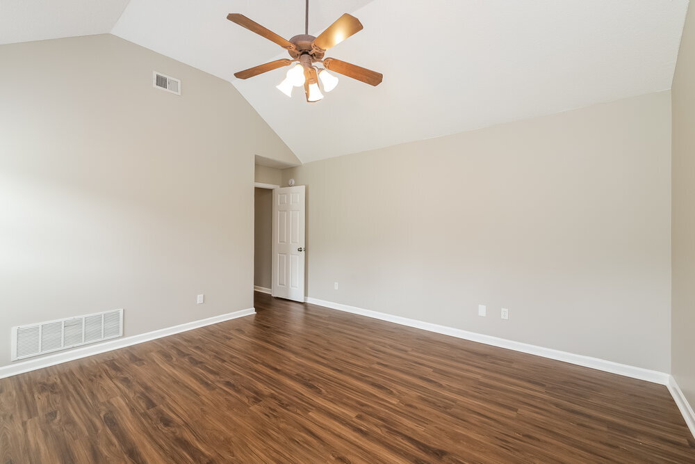 Building Photo - 13268 Sandbourne S