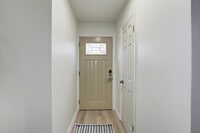 Building Photo - 8427 Snowden Oaks Pl