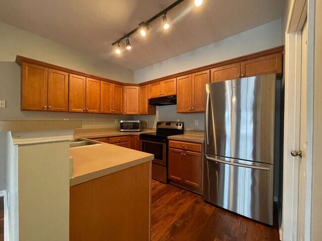 Building Photo - 1216 Duncan Gardens Dr