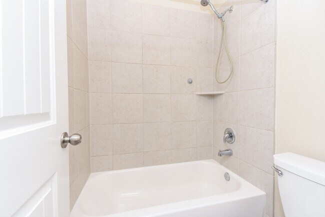 Building Photo - 24706 Alberti Sonata Dr