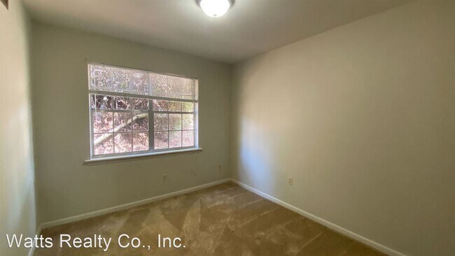 Building Photo - 8909 Parkway E