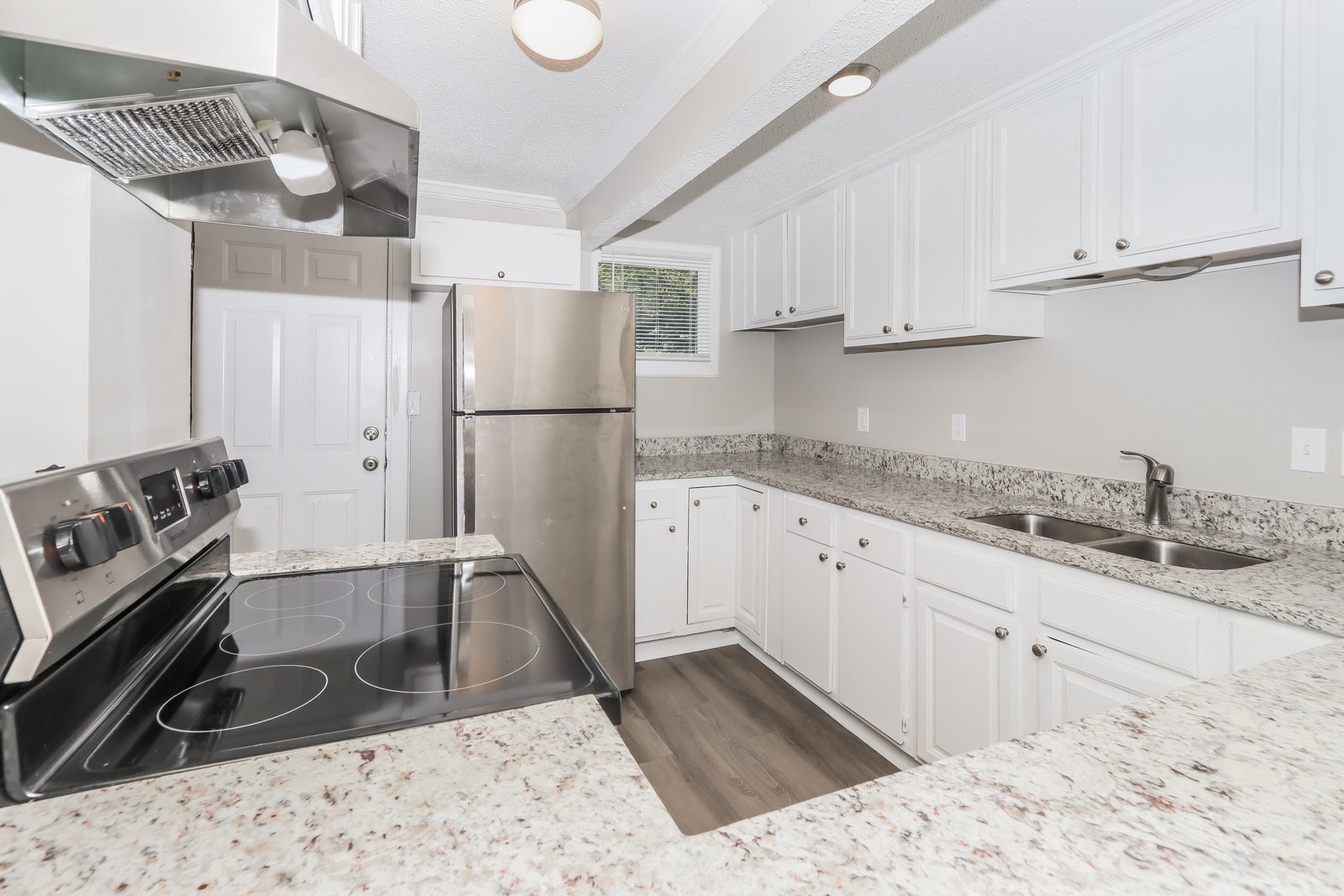 Building Photo - 108 Torres Dr