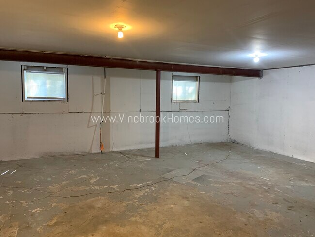 Building Photo - 1113 SW 18 St