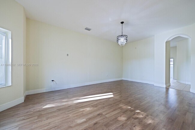 Building Photo - 1947 SE 24th Terrace