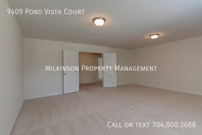 Building Photo - 9409 Pond Vista Court