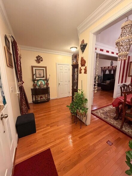 Building Photo - 606 Gravel Brook Ct