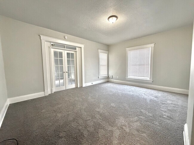 Building Photo - 414 Beech St