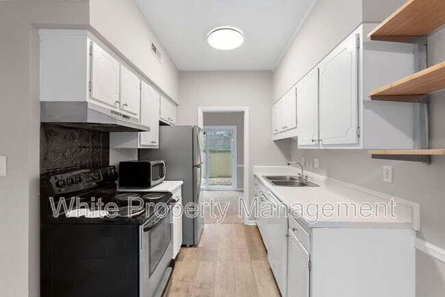 Building Photo - 5949 Quail Hollow Rd