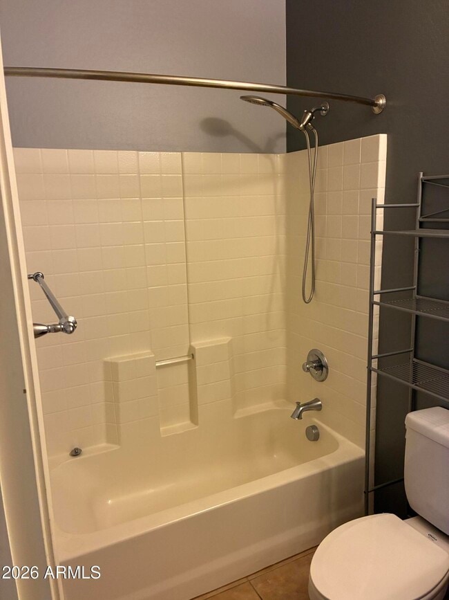 Building Photo - 8011 S 70th Dr