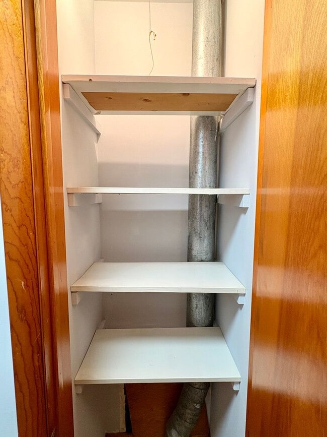 Building Photo - Sprawling Brick Ranch with Huge Lot & Garage in Prime Nottingham Location