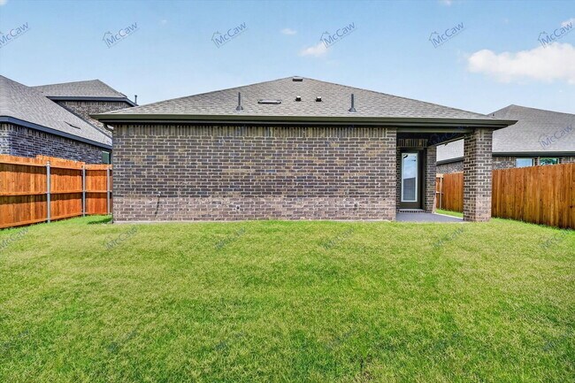 Building Photo - 1209 Hopes Lk Dr