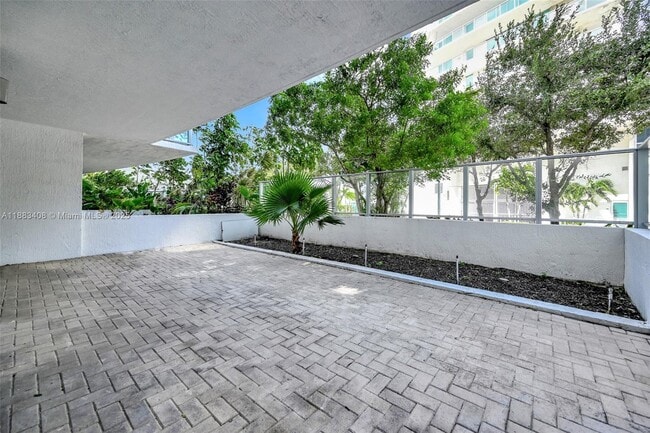 Building Photo - 6620 Indian Creek Dr