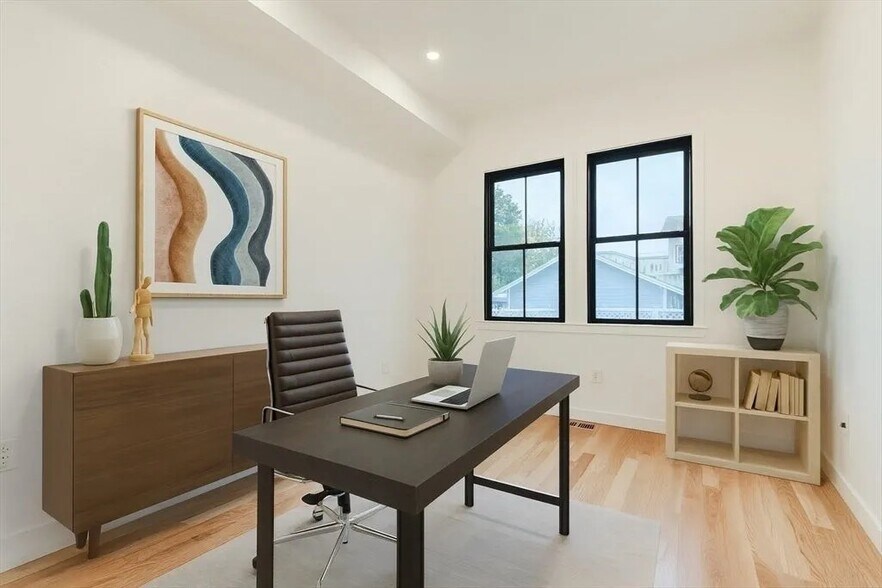 Building Photo - 12 George St