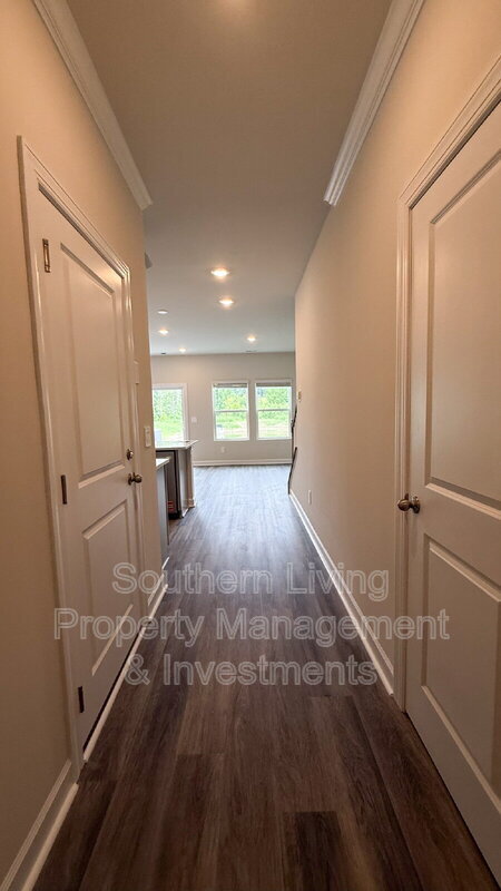 Building Photo - 1423 Old Rivers Rd