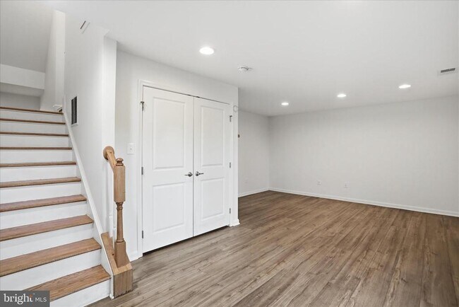 Building Photo - 166 Trout Lily Dr