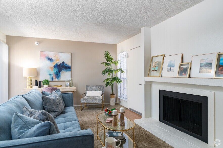Primary Photo - Mountain Village Apts.