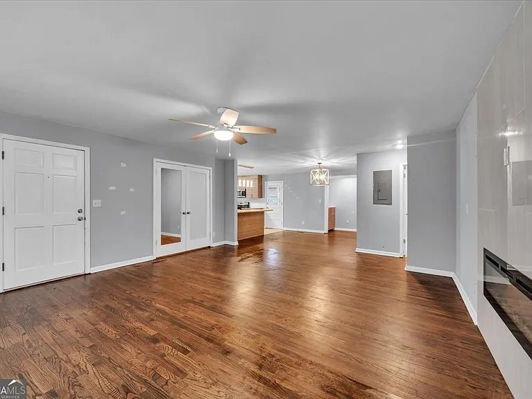 Building Photo - 106 Edna Pl