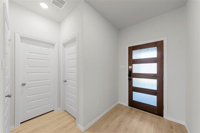 Building Photo - 536 Ridgewood Dr
