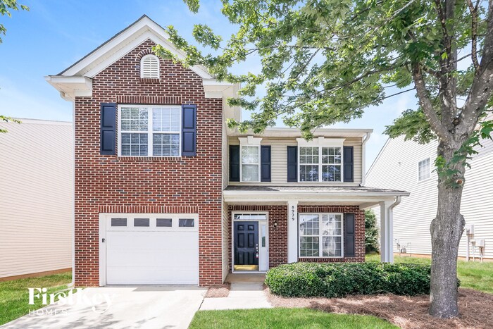 Primary Photo - 8929 Holland Park Ln