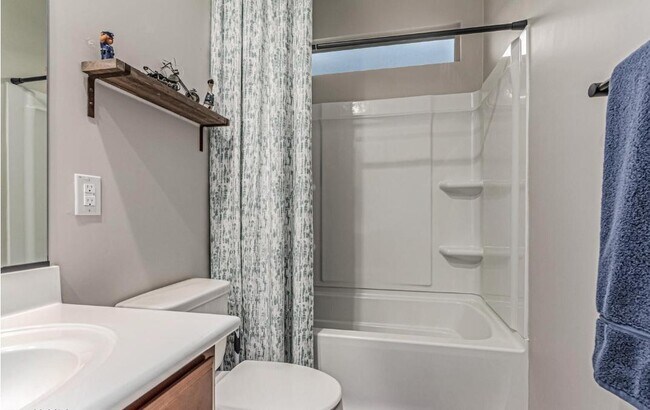 Building Photo - 5059 N 183rd Ln