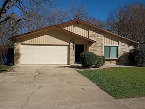 Building Photo - 5818 Townshire Rd