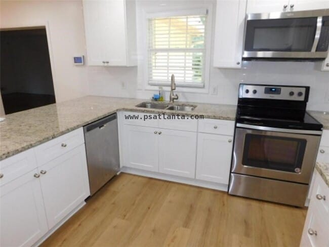 Building Photo - 2789 Narron Ct SW