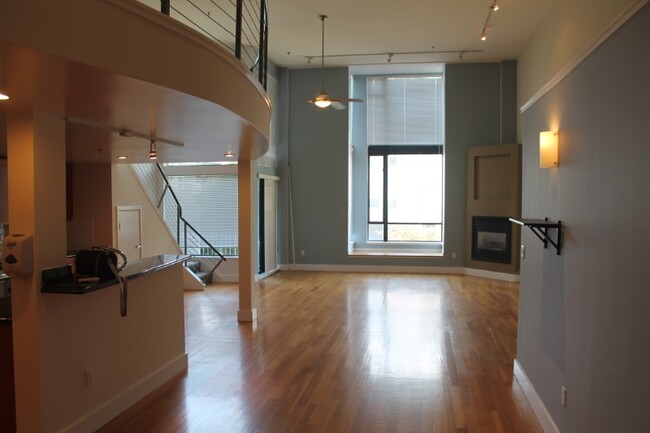 Building Photo - 1047 Mississippi St