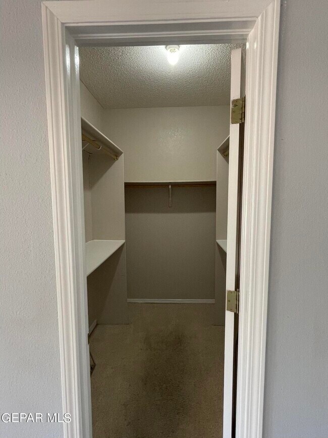 Building Photo - 3701 Trina Pl