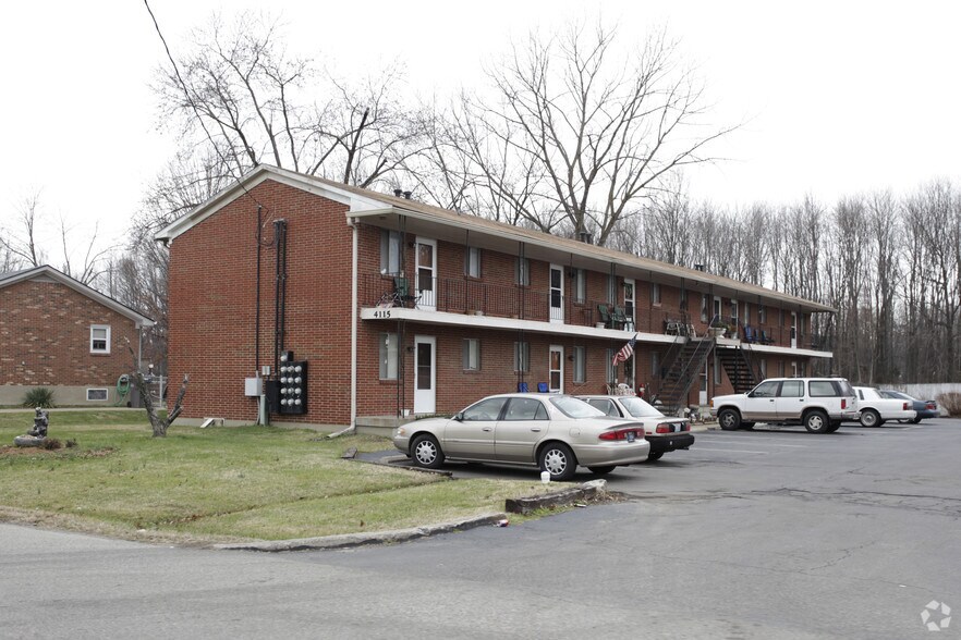 Building Photo - Pinecroft Drive