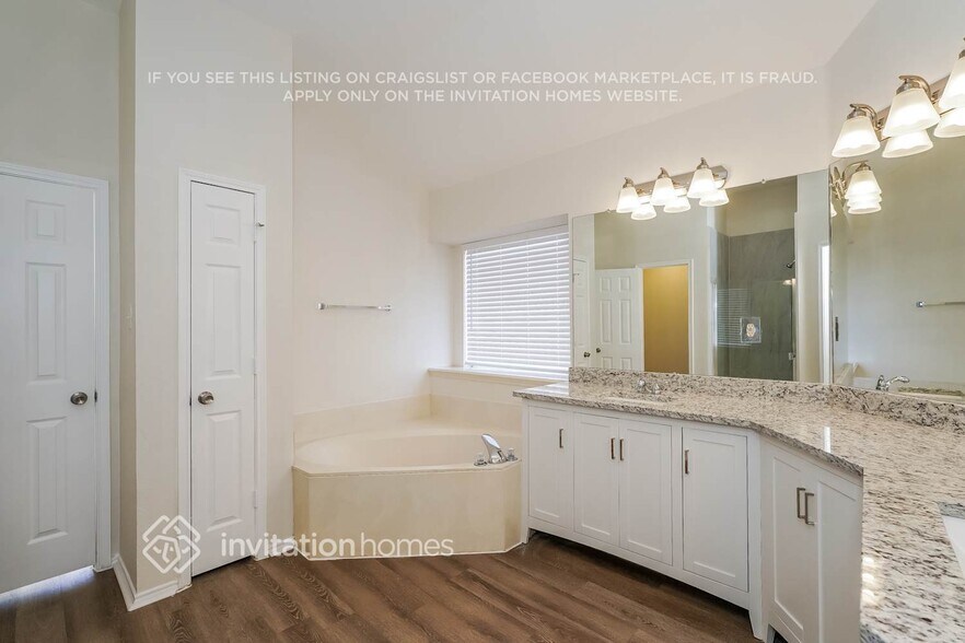 Building Photo - 817 Longleaf Dr