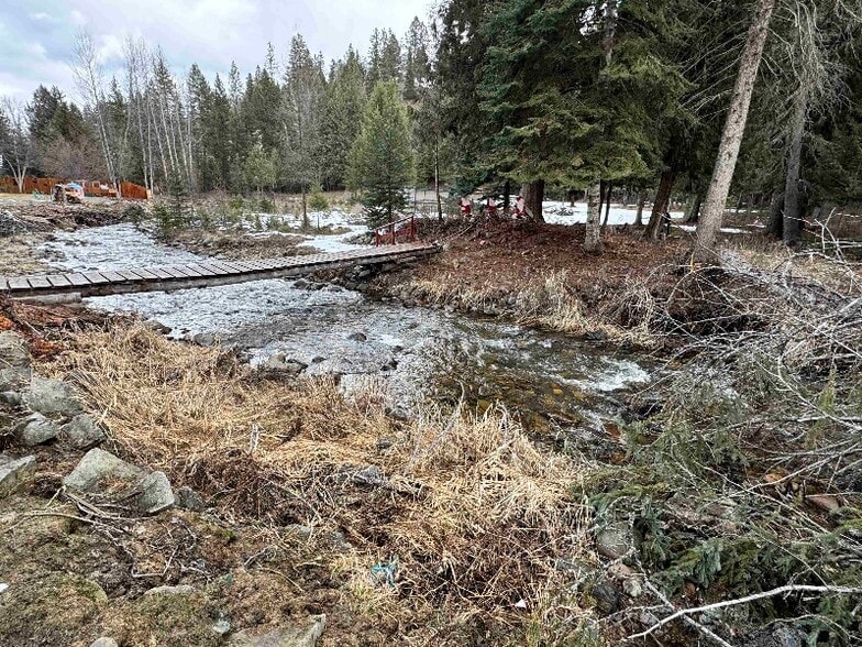 Building Photo - 811 Flower Creek Rd