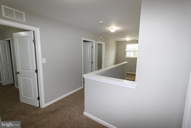 Building Photo - 123 Singleton Way
