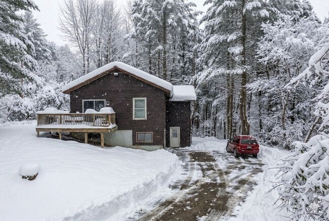 Building Photo - Little Beaumont