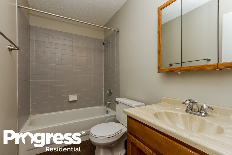 Building Photo - 7665 Geist Estates Dr