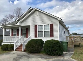 Building Photo - 624 Sharease Cir