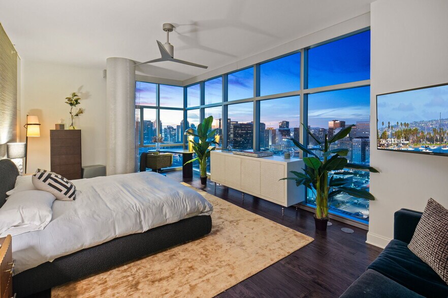 Building Photo - 800 The Mark Ln