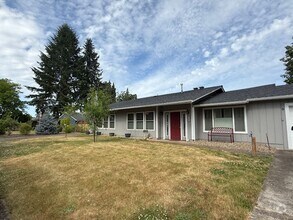 Building Photo - Rare Large Four Bedroom Home Plus Office W...