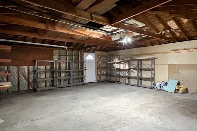 Building Photo - 59 Chestnut Cir