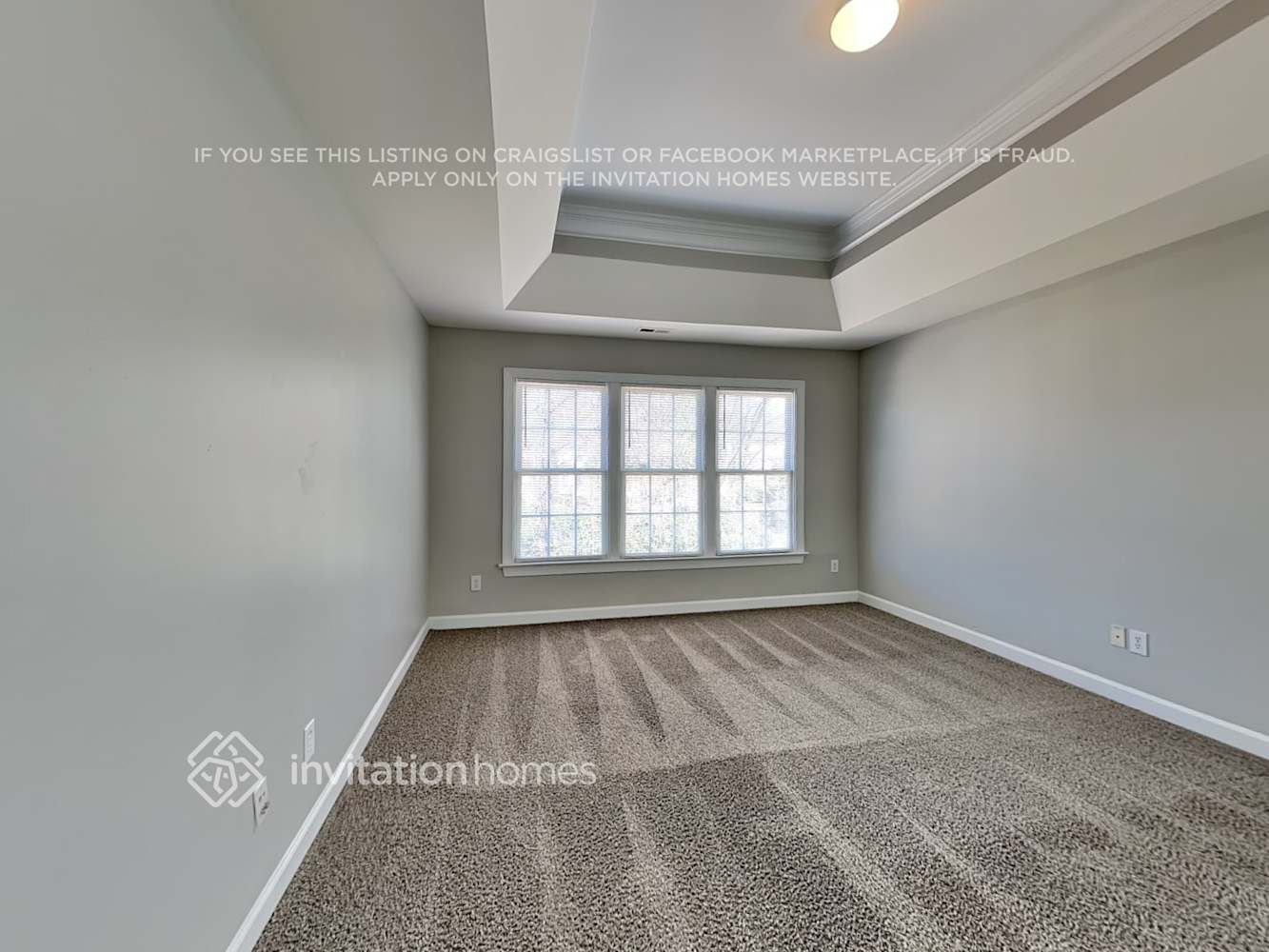 Building Photo - 1001 Crystal Water Dr