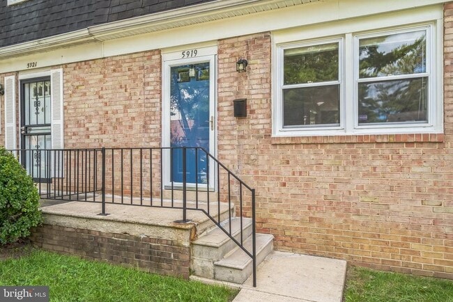 Primary Photo - 5919 Daywalt Ave