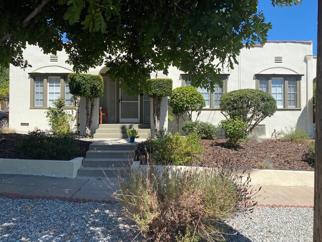 Exterior Entry - 1084 Sinaloa Ave