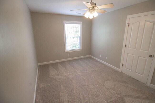 Building Photo - 7106 Stanwood Dr