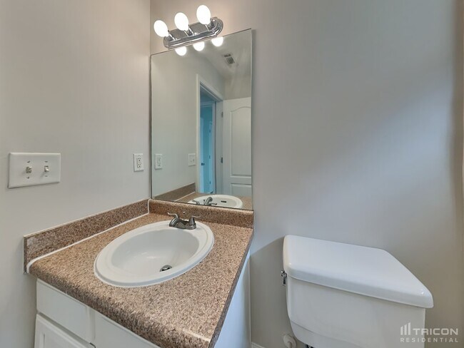Building Photo - 11588 Alicias Ct