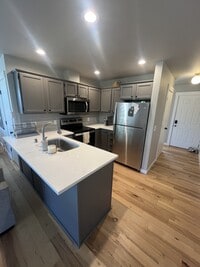 Building Photo - 236 W Maberry Dr