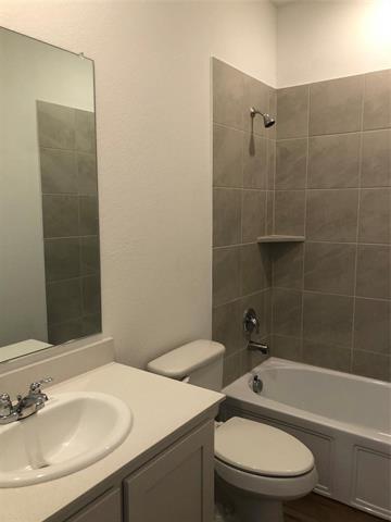 Building Photo - 1431 Mesquite Ln
