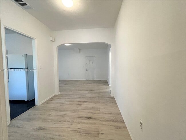 Building Photo - 48 NW 39th St